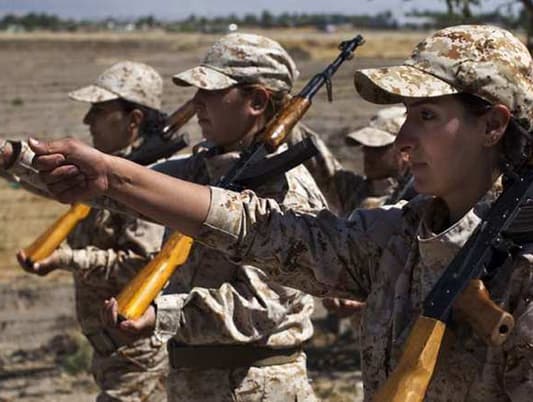 بالصور: نساء البيشمركة يتدرّبن