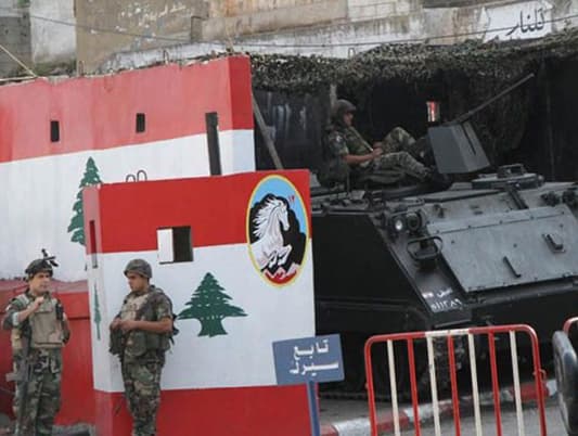 وقفة تضامنية مع الجيش في بيت الدين