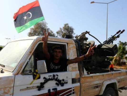 اشتباكات عنيفة قرب مطار بنيتا بعد دخول قوات مجلس شورى ثوار بنغازي الى المنطقة