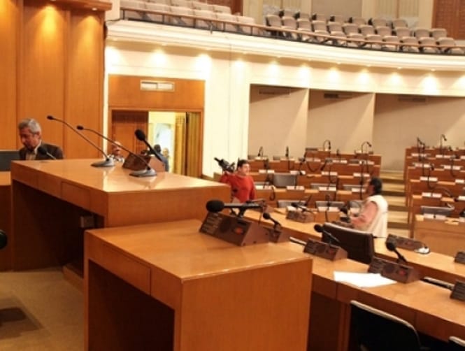 المرأة والمشاركة السياسيّة و... "لفّ" الشوكولا! 