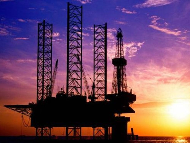 برنت يهبط الى 76.28 دولار للبرميل