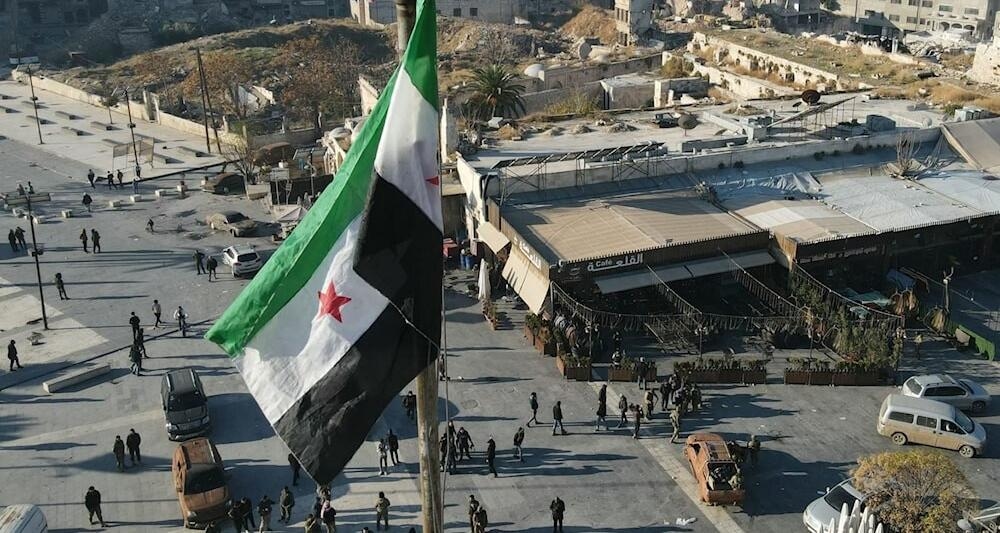 سوريا على شفير التقسيم.. ولبنان وحيدًا على رصيف التغيير