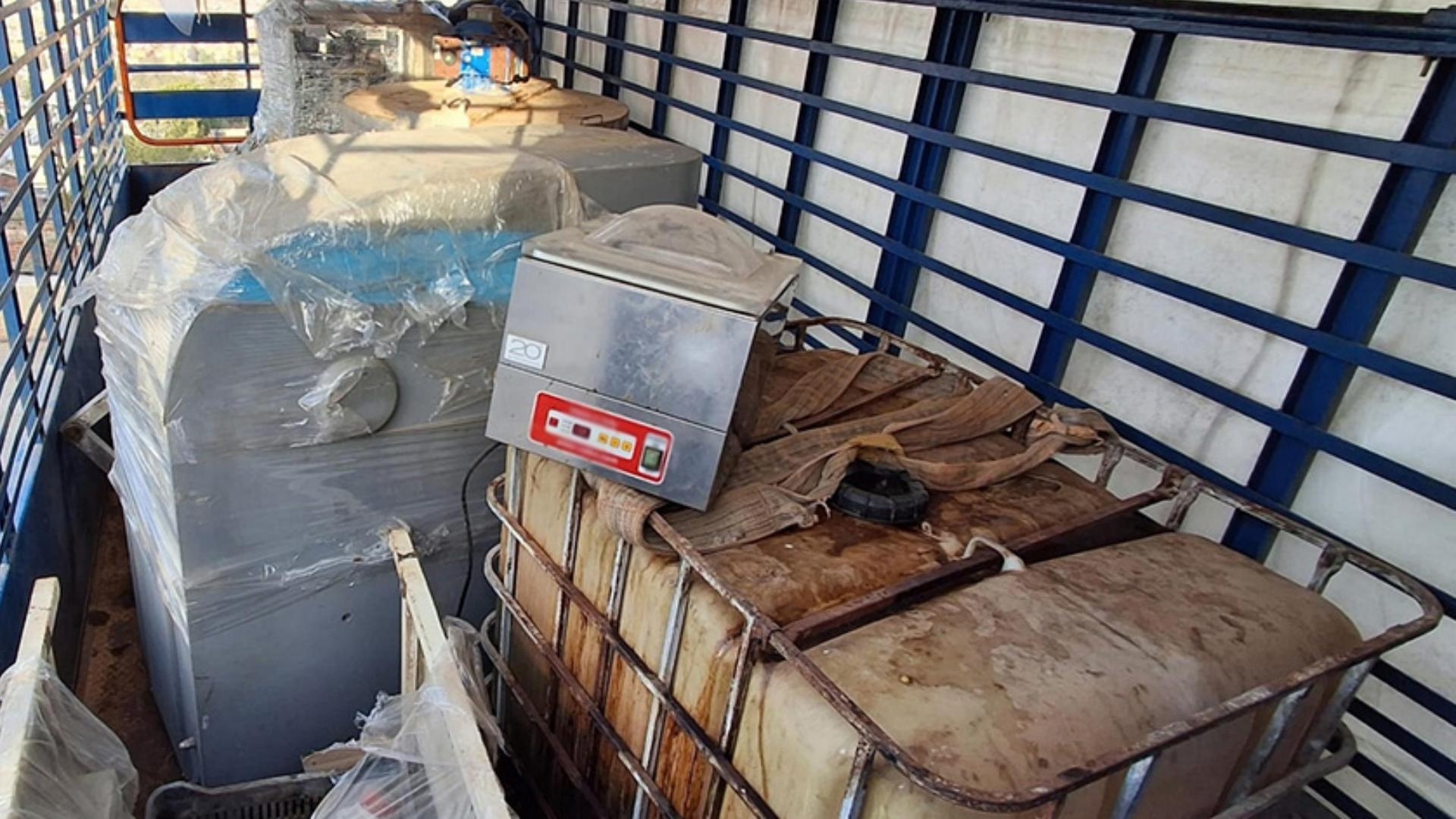 Watch: “Transport Lab” Used for Drug Production