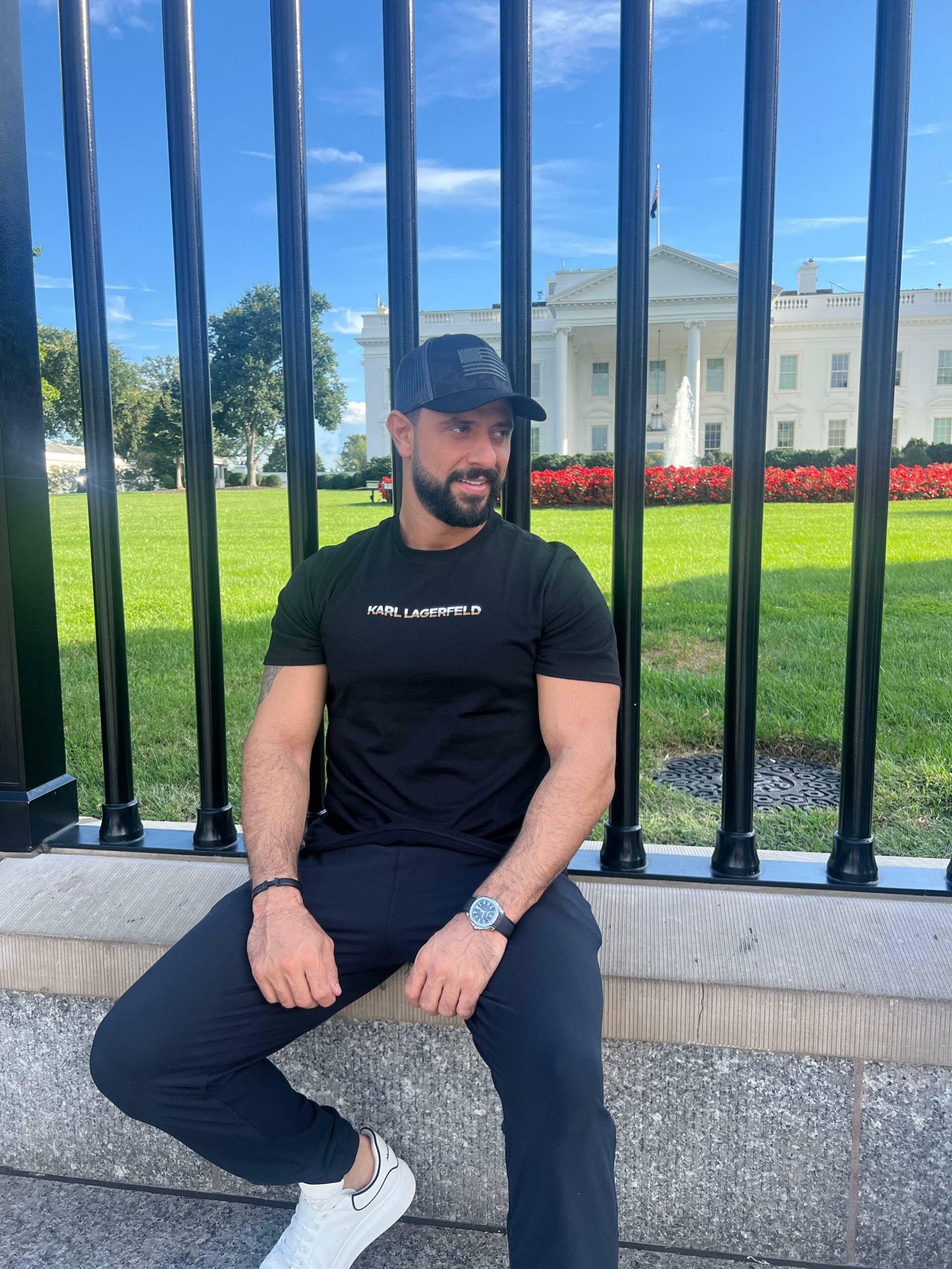 بالصور: كريم نور في أميركا... وإليكم جدول حفلاته!