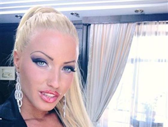 Shocked Dad Commits Suicide over Daughter's PlayBoy Shoot