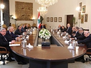 مصادر متابعة لـ "الحياة": على برّي وجنبلاط إنقاذ الحوار من الاهتزاز