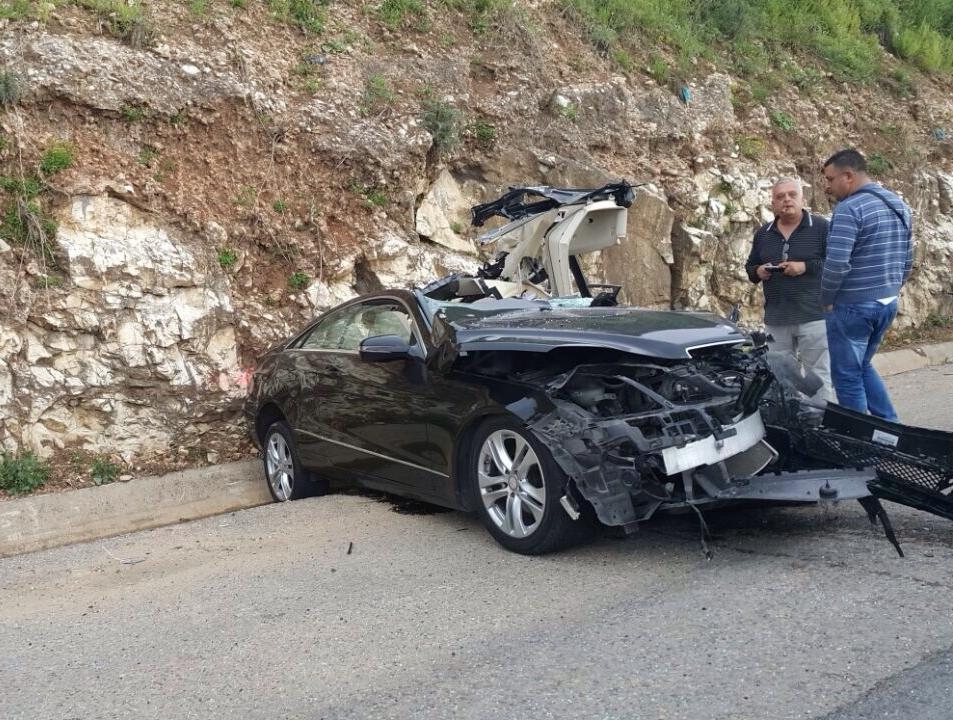 بالصور: وفاة امرأة في حادث سير