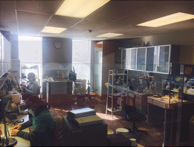 بالصور: مداهمة محال القمار عبر الانترنت