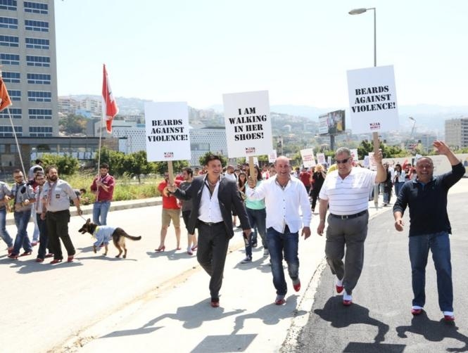 بالصور: رجال بالكعب العالي في الضبية