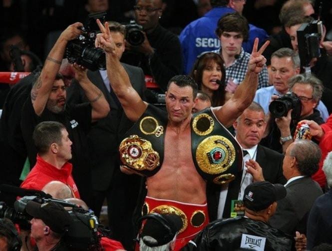 كليتشكو يحتفظ بألقابه العالمية