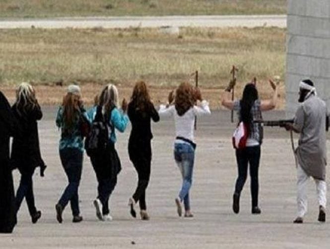 داعش يبيع 42 من السبايا الايزيديات في سوريا