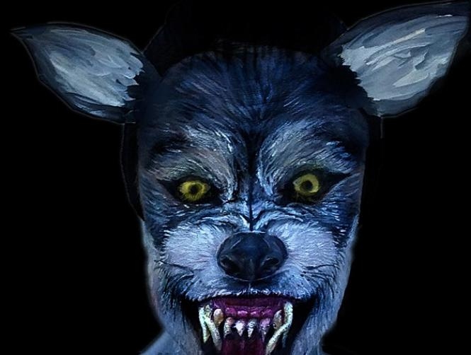 Footage: Make-Up Artist Turns Herself into Monsters, Aliens