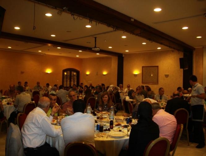 مستشفى شتورا يكرم رئيس مجلس ادارته