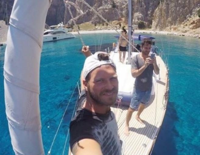 "مهنّد" يقضي عطلته مع تلك الممثّلة التركيّة