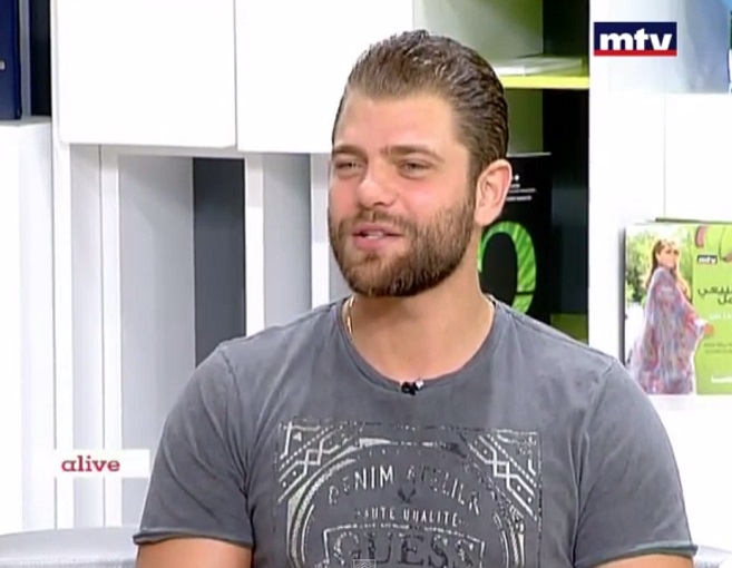 بالفيديو: هكذا عبّر ميشال قزي عن حبّه للجيش