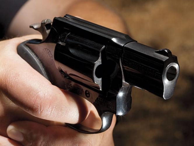 MTV correspondent: Unknown gunmen opened fire at Mohamad Sobhi al-Houjeiri, injuring his shoulder 