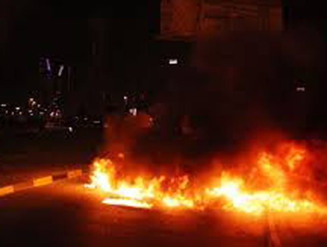Airport road blocked with burning tires in protest of power cuts