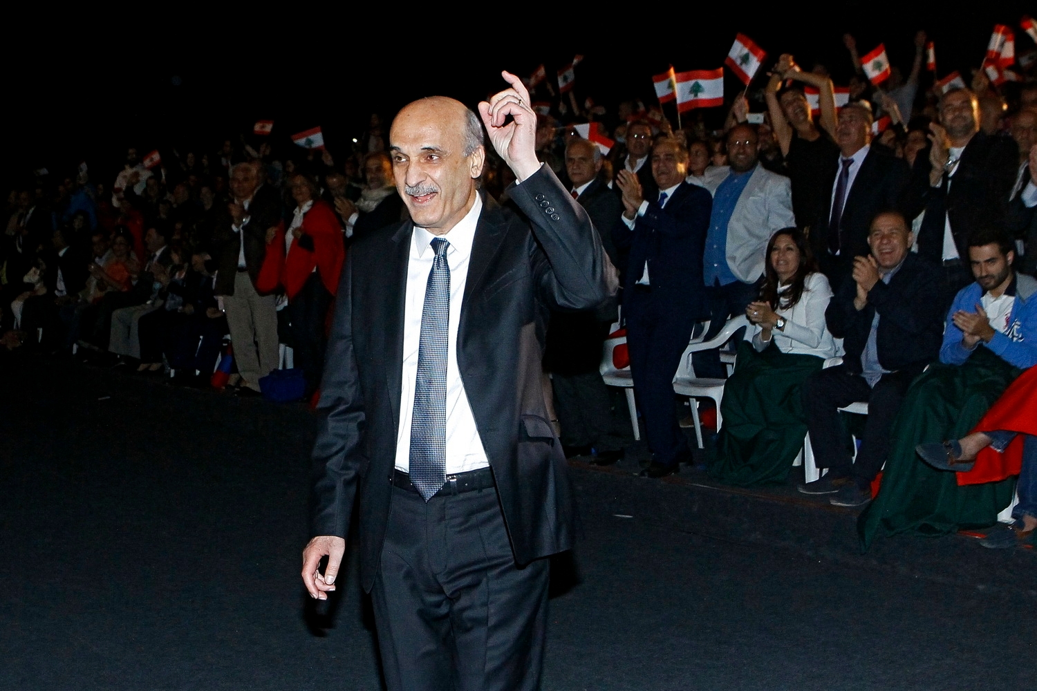 دبكة دير الأحمر أبكت "الحكيم"