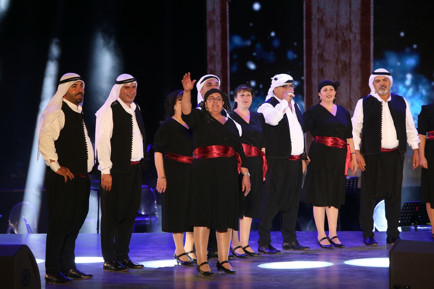 دبكة دير الأحمر أبكت "الحكيم"