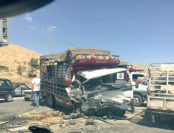 بالصورة: 3 جرحى في حادث سير