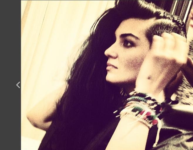 "لميس" صاحبة الشعر الطويل حلقت شعرها!