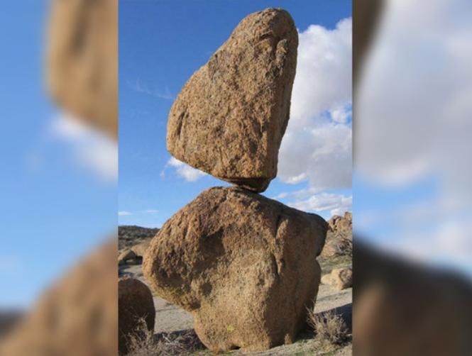 حل لغز الصخور الطائرة في كاليفورنيا