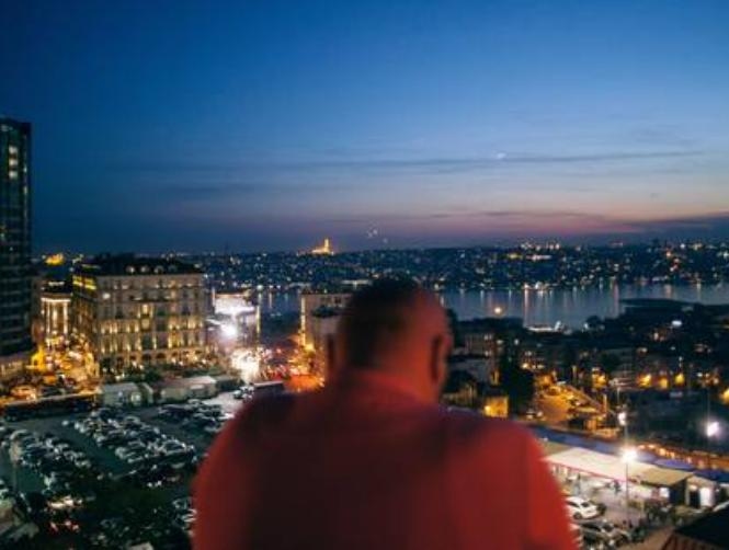 Syrian, Iraqi Members of LGBT Community Find Haven in Istanbul 