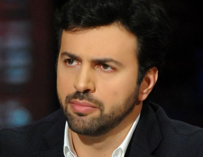هل أعلن تيم حسن خطوبته؟