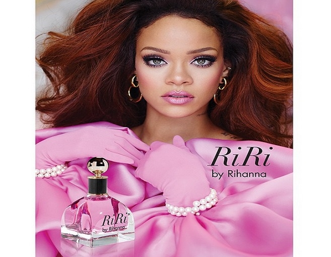 ريانا تطلق عطرها الخاص