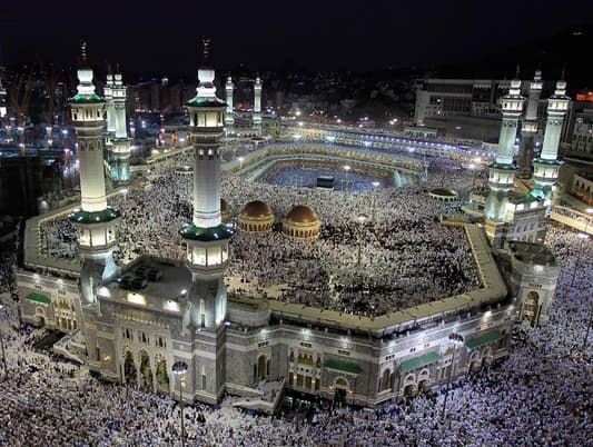 More than 700 pilgrims die in crush in worst haj disaster for 25 years