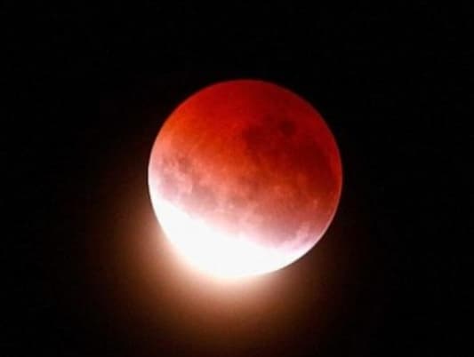 Stargazers Ready for Rare Event in Supermoon Eclipse