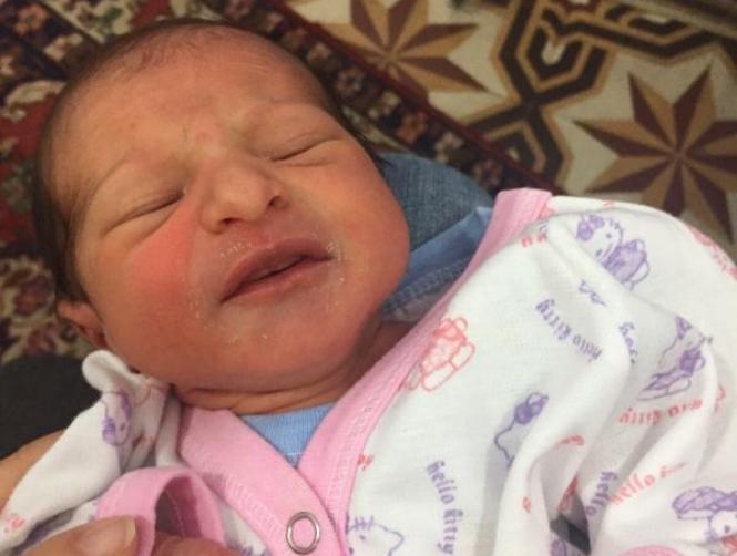 Footage: Abandoned Baby Found in Handbag