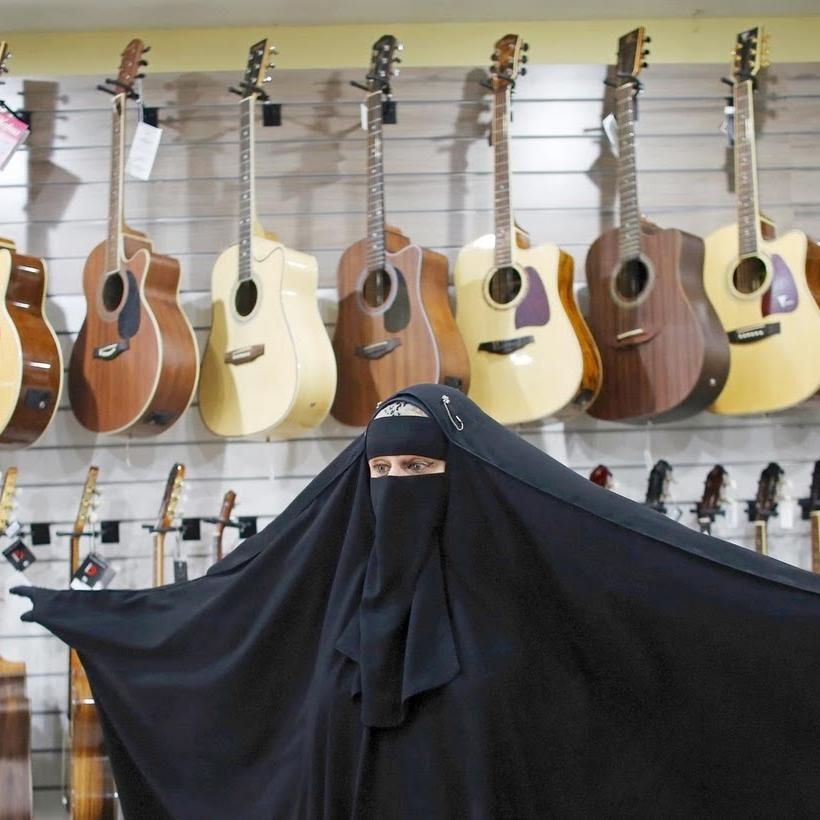 Footage: Heavy Metal in a Burqa