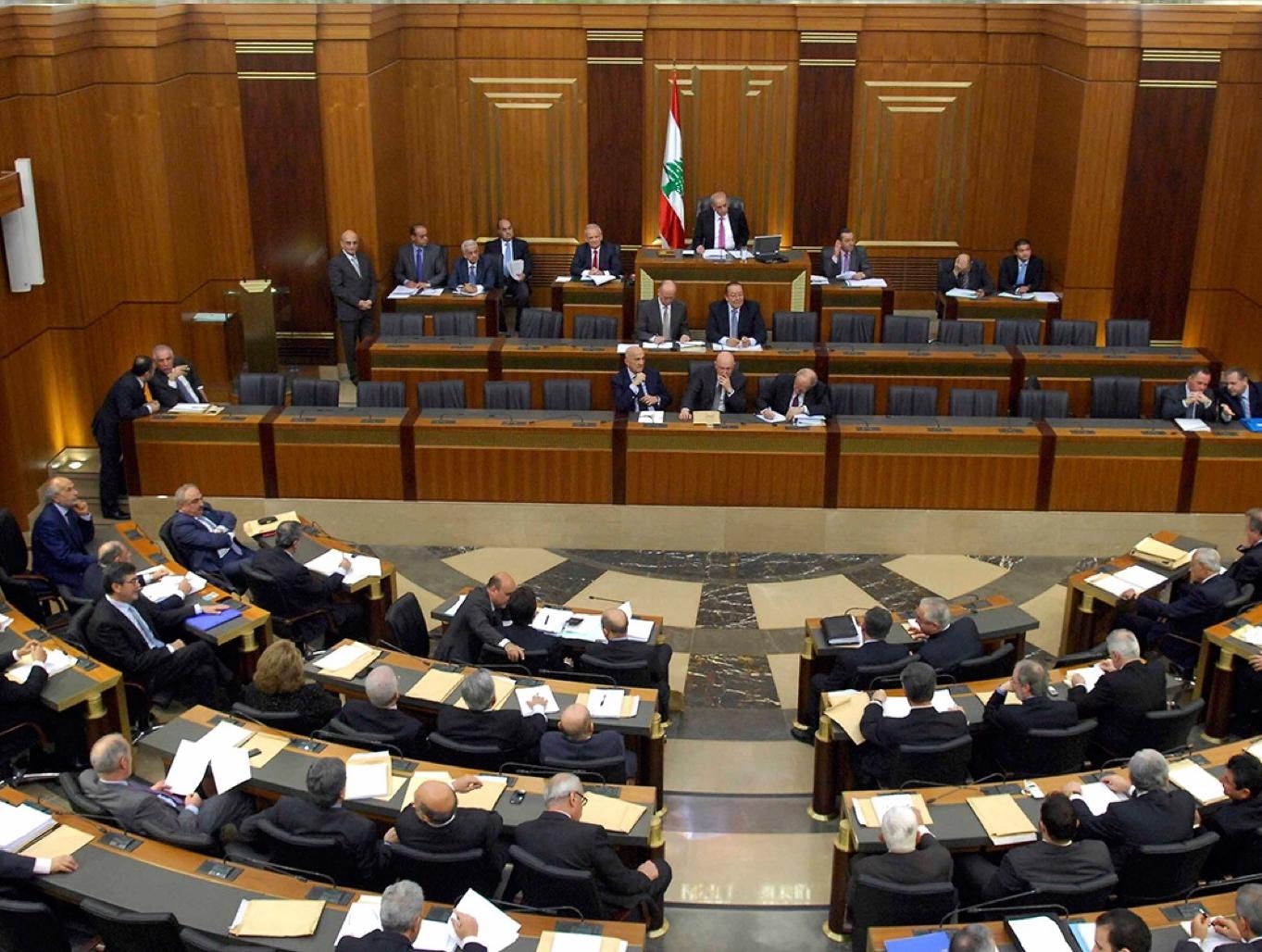 "يخرب بَيتن"!