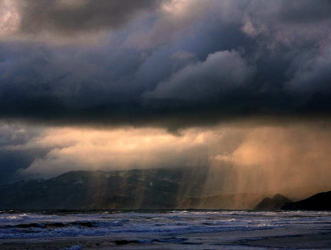 رياح عاتية ضربت بلدة شبعا ومحيطها وتسببت باضرار
