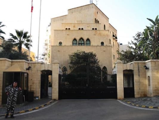 عبد اللهيان: بحثت مع برّي في ضرورة استكمال العمل السياسي في لبنان والعمل بخطى حثيثة من أجل انتخاب رئيس للجمهورية وايران تؤكد ضرورة الحفاظ على الهدوء والأمن والاستقرار في لبنان
