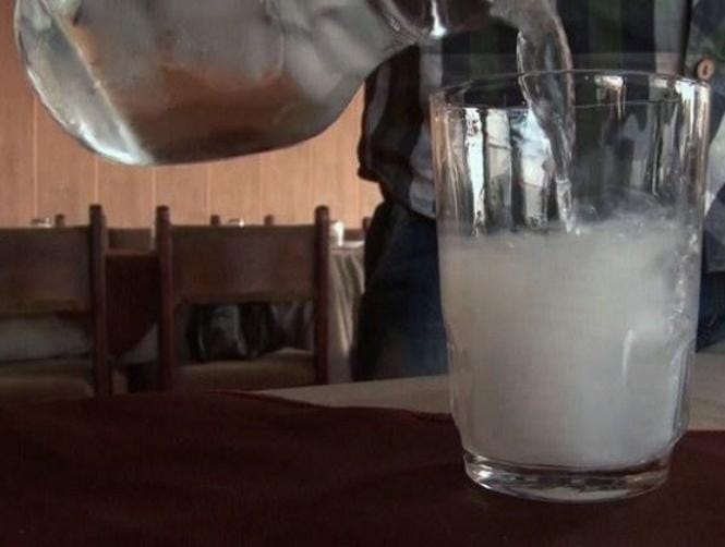 تركيا تلغي مهرجانا لشرب الكحول