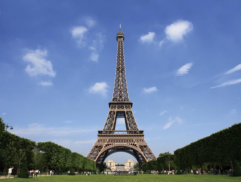 AFP citing police: Attacks ringleader seen on Paris Metro train on night of carnage