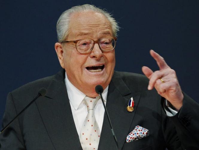 لوبن يقترح قطع رؤوس الجهاديين 