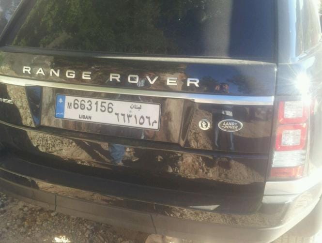 شاب... جثة داخل سيارته