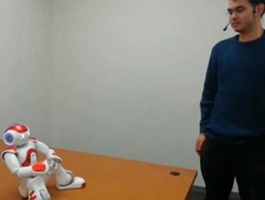 روبوت يتمرّد على البشر