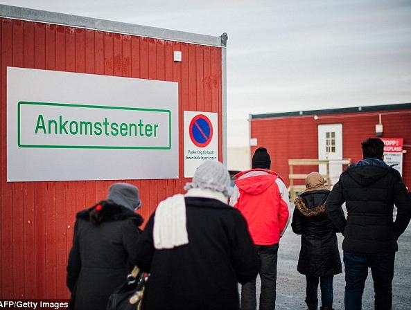 ISIS Flags, Images of Severed Heads Found Amongst Refugees in Norway