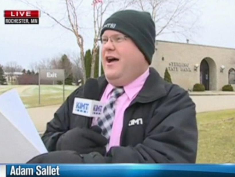Footage: News Reporter Spots Bank Robbery Suspect on Live TV 