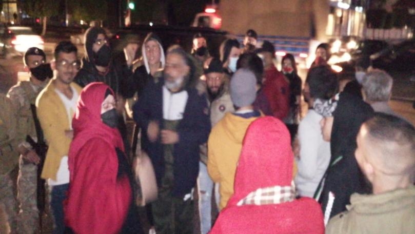 تجمّع لمحتجّين في ساحة تقاطع ايليا في صيدا