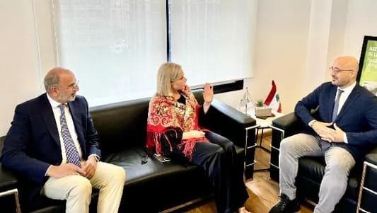 Environment Minister discusses developments with UN’s Plasschaert and Riza