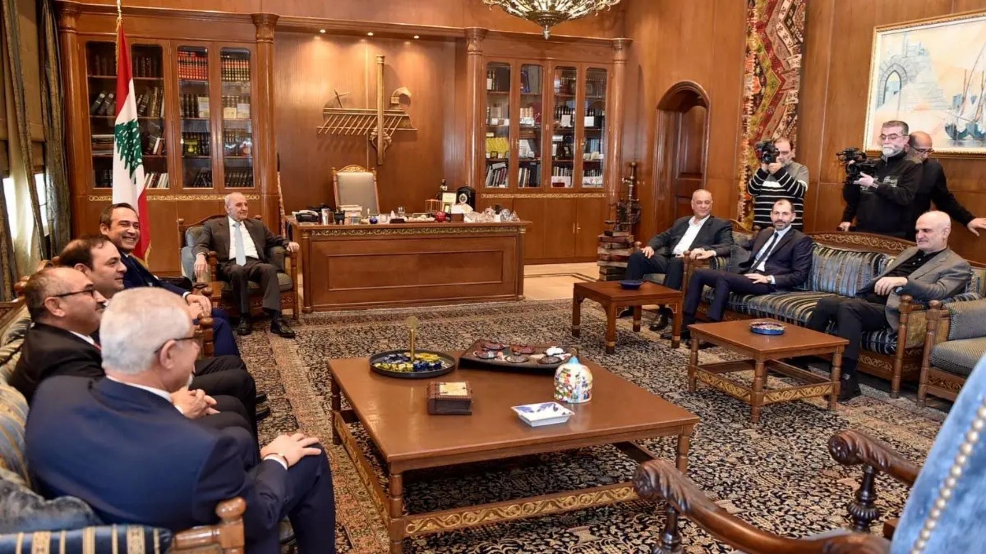 Berri leads a series of meetings in Ain El Tineh