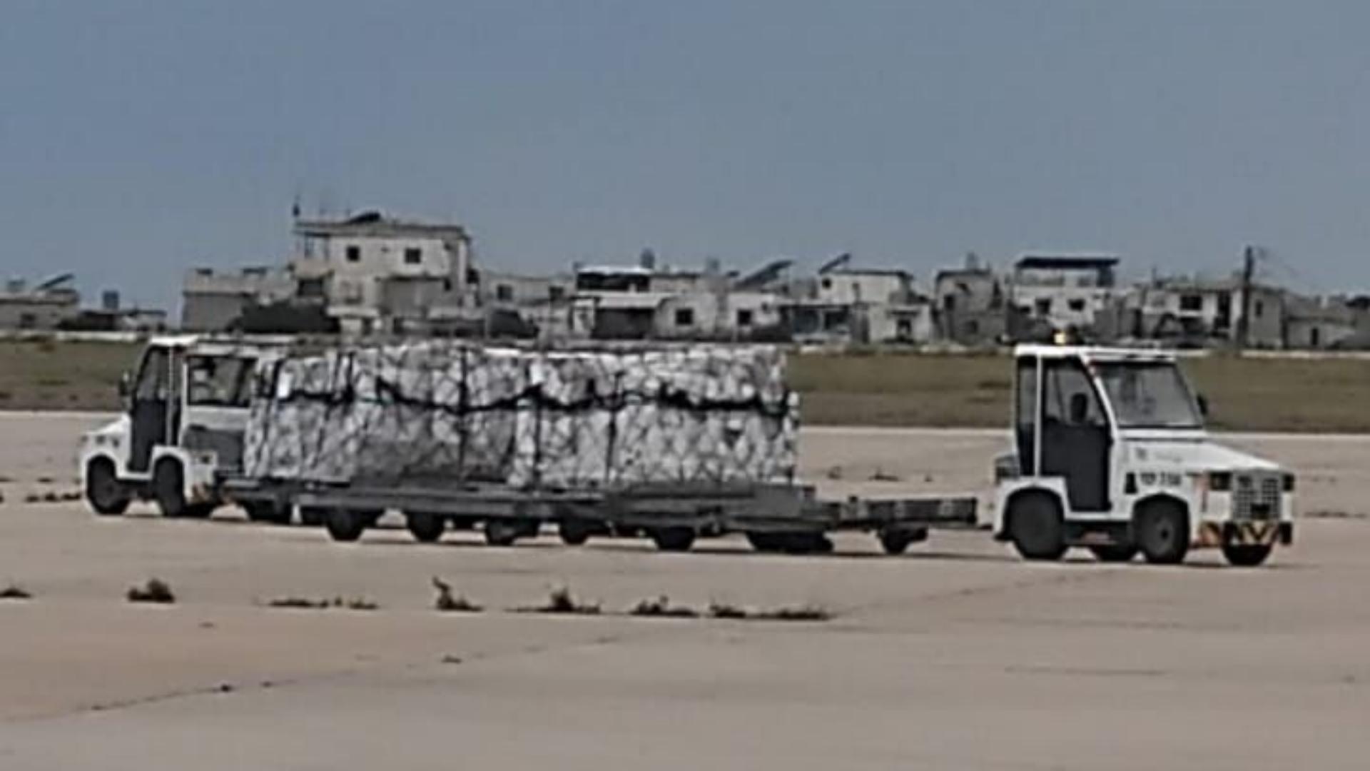 وصول طائرة مساعدات طبية وإغاثية مقدّمة من قطر إلى مستشفيات لبنان