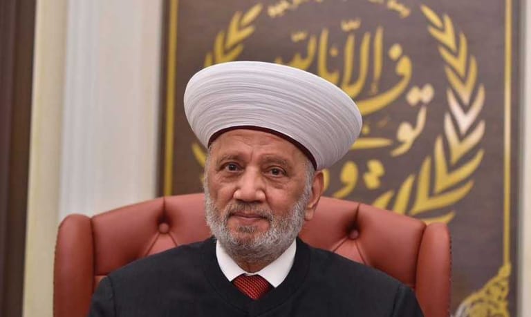 بالصورة: وسام من المفتي دريان للشرع