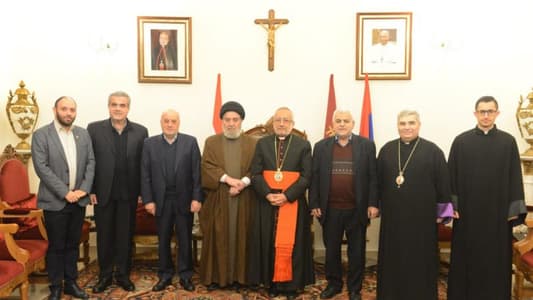 وفد من حزب الله زار البطريرك ميناسيان