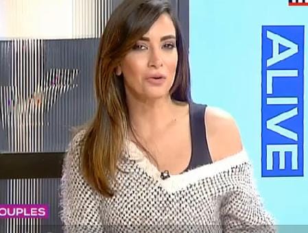 بالفيديو: غزل بالمذيعة مباشرة على الهواء